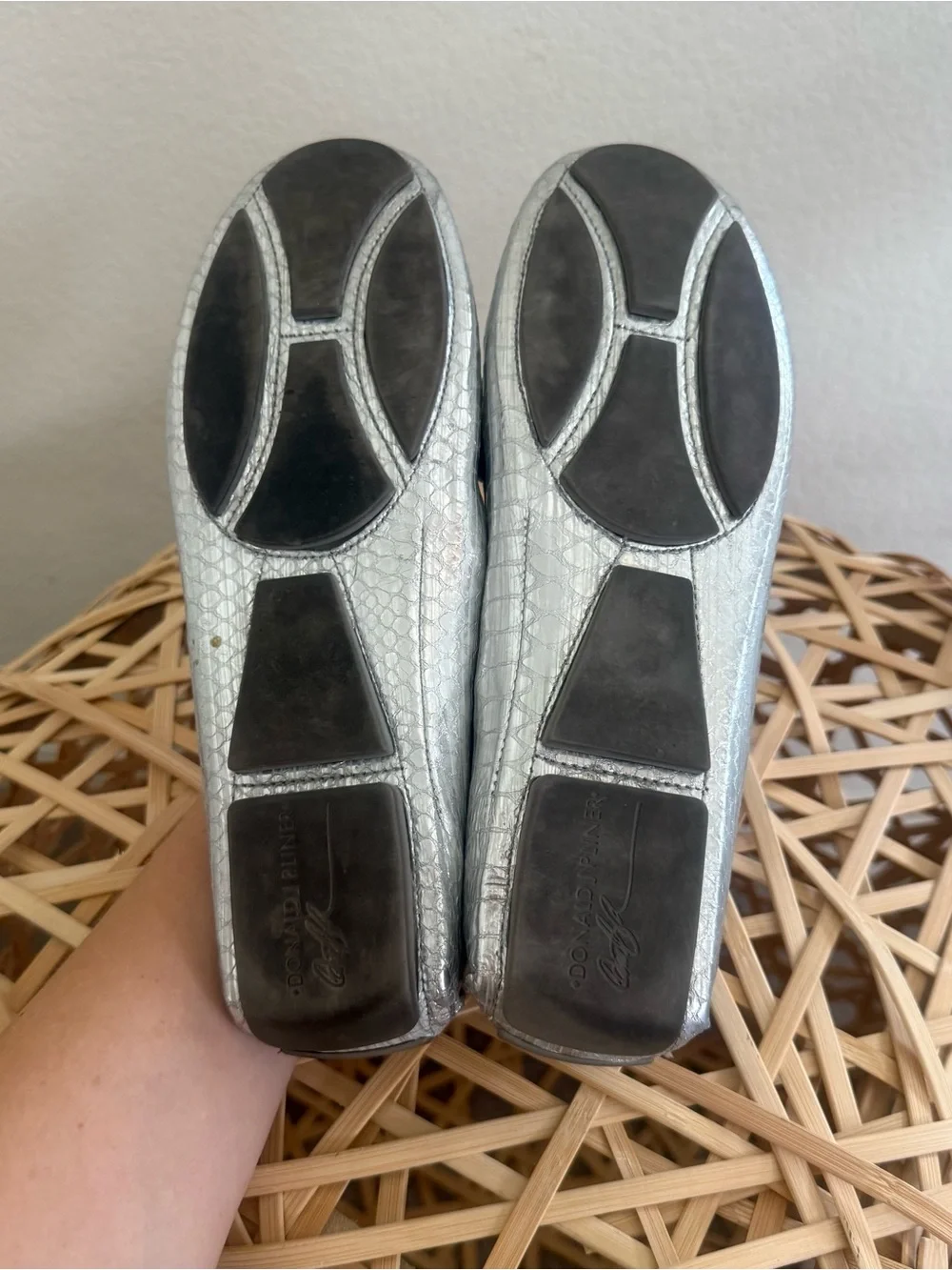 Donald J Pliner Viky Silver Metallic python Snake Print Driving Loafers Size 10